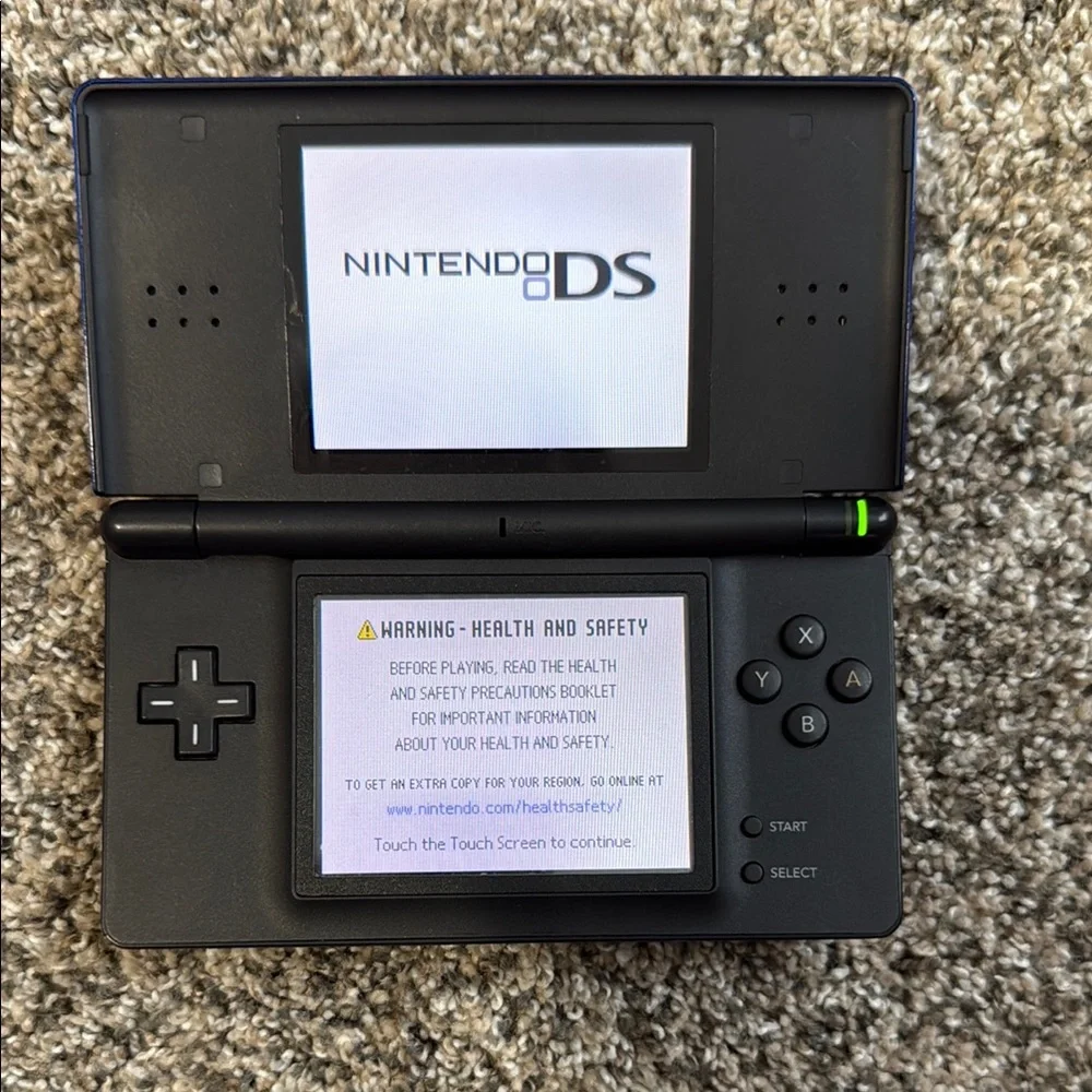 Nintendo DS Lite and Games Bundle